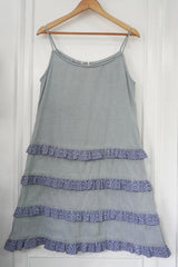 Janina : Grey