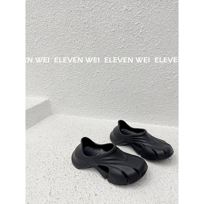 3.18 New Release/ Paris Ultra-Comfort Thick Sole Sandals Couples’ Beach Clog Crocs Men Women
