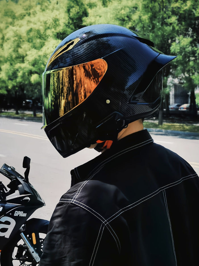 Future Serie / Carbon Fiber Pattern Plated Full Face Helmet Motorcycle All-Season DOT 3C Approve - Size avaliable S ~