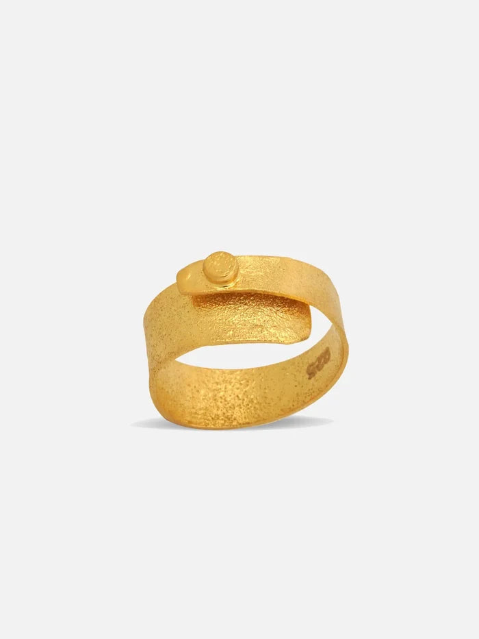 ORE DUNE Nomos Ring – altın, ön görünüm